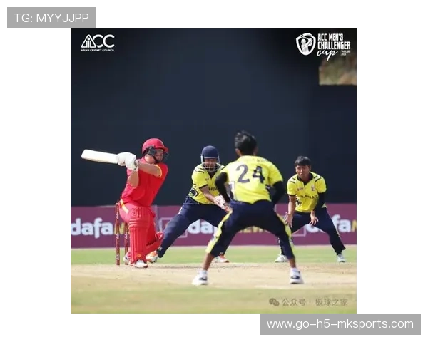 板球投手连中三柱，赛况冰封